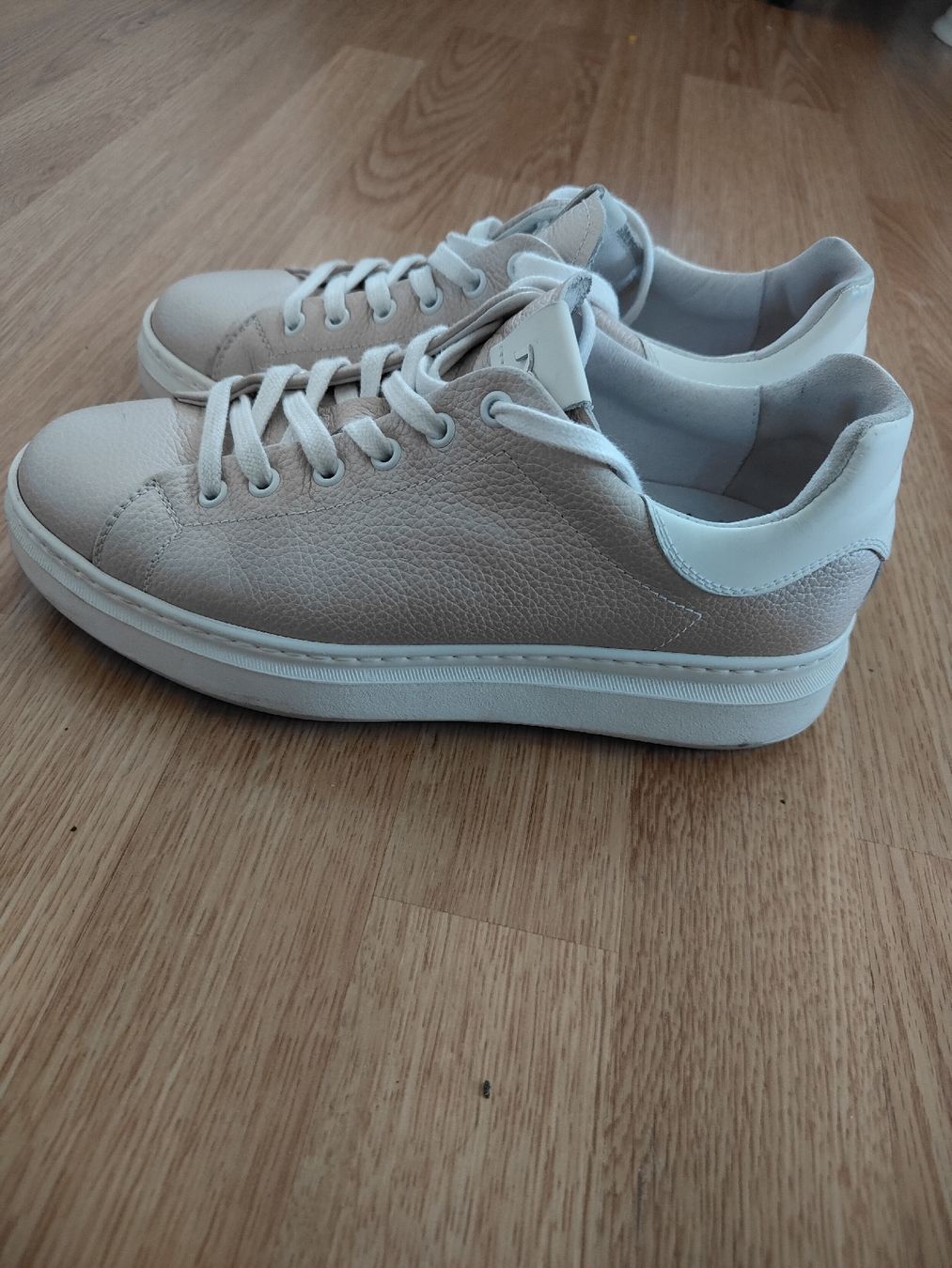 Scarpe da donna: Nero Giardini Baskets cuir, taille 37 comme neuf! – Nuovo (secondo la descrizione) da Biel/Bienne venduto da Edi5Roli3 4