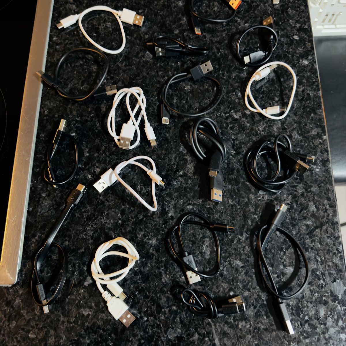 Cavi: Câbles USB A à USB C courts – Nuovo (secondo la descrizione) da Vevey venduto da diogodasilva_