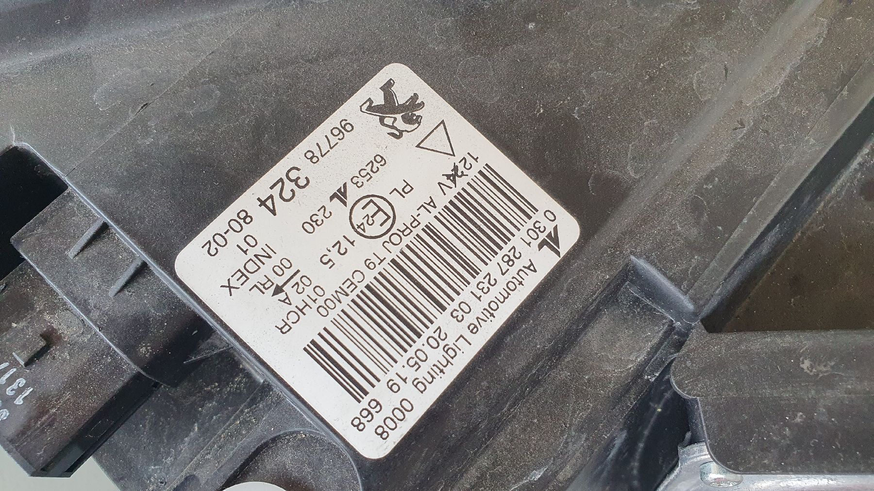 Peugeot Fari: Peugeot 308 Scheinwerfer links, full LED – Usato da Kerzers venduto da Hemingway_Motors 2