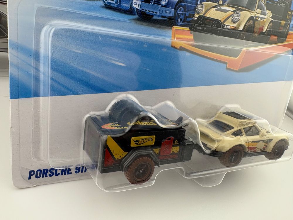 Hot Wheels Porsche 911 Off Roader Track Fleet (Neu und originalverpackt