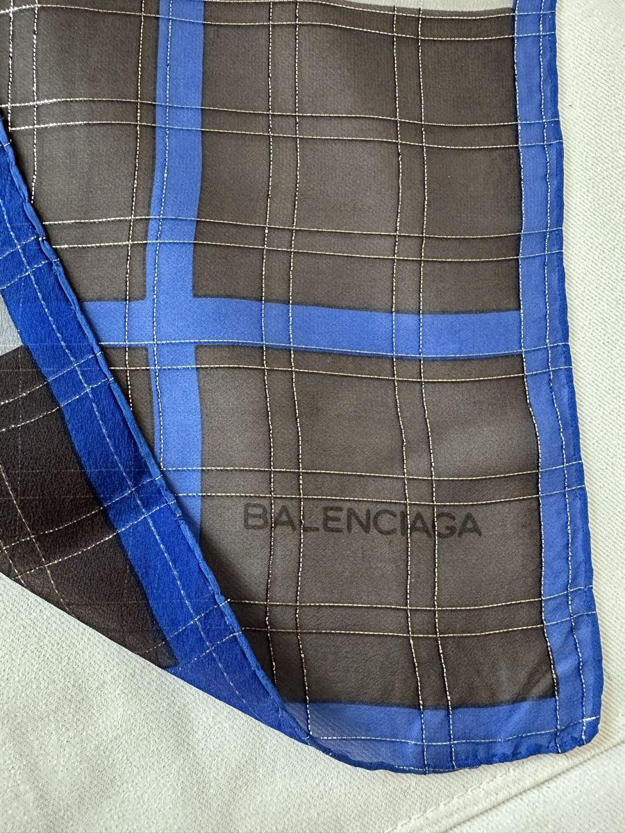 Balenciaga Foulard & Sciarpe: Balenciaga Seidenschal – Nuovo (secondo la descrizione) da Zollikon venduto da _M65_ 4