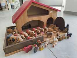 Bauernhof aus Holz inkl. Tiere