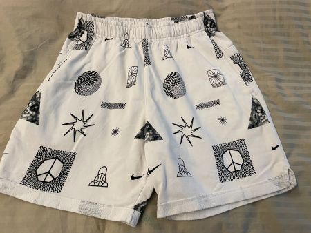 Nike Yoga Therma-Fit Shorts, kurze Hose, Gr. M, gebraucht