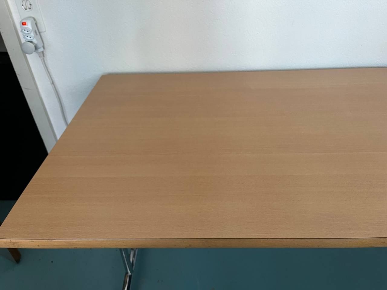 Scrivanie: Tisch, Schreibtisch, Desk, BRUNE. – Usato da Zürich venduto da ana_58y2 1