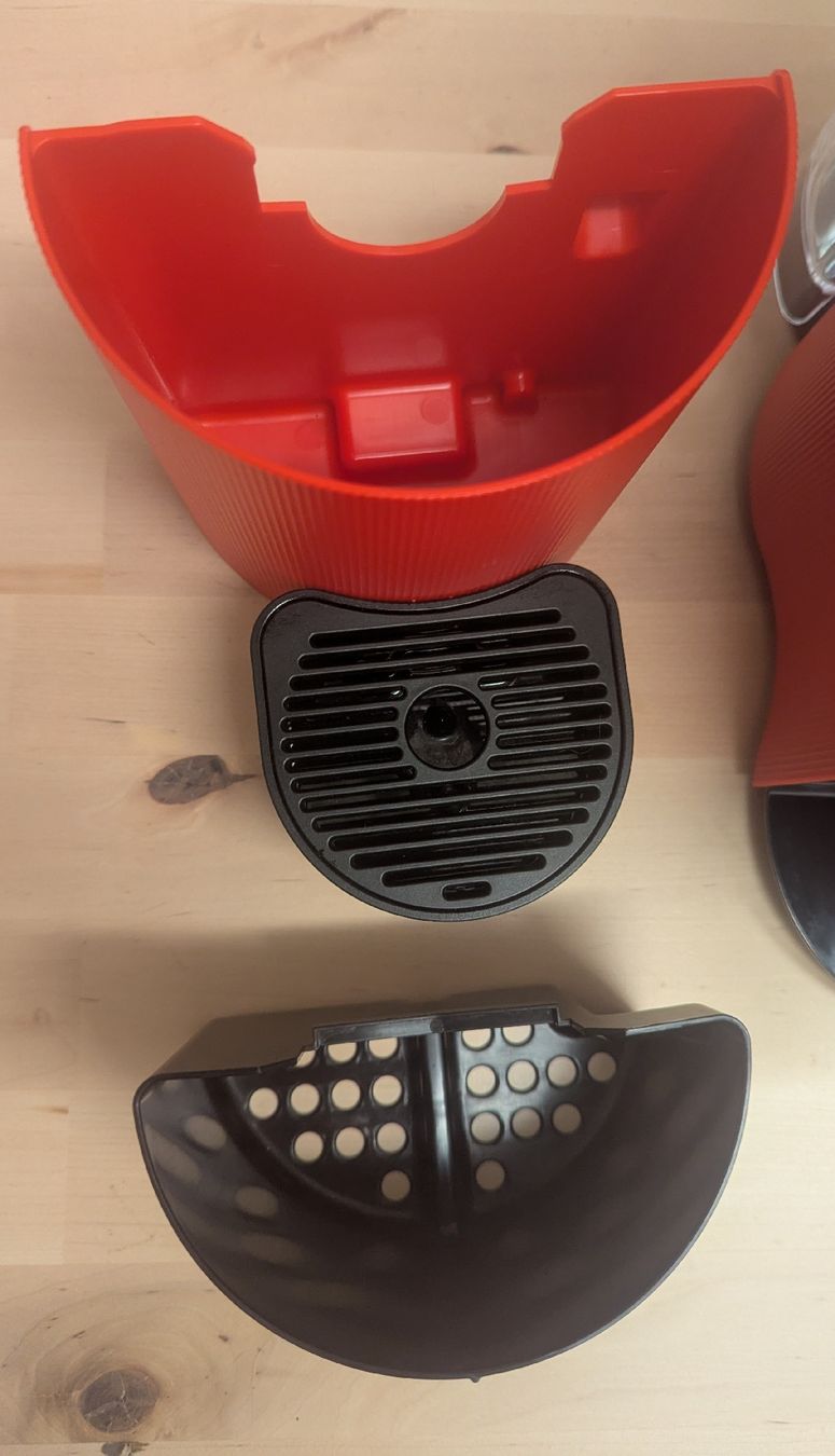 Coffee B Macchine per caffè & Macchine per espresso: CoffeeB Globe Kaffeemaschine - Rot – Usato da Winterthur venduto da sansee 4