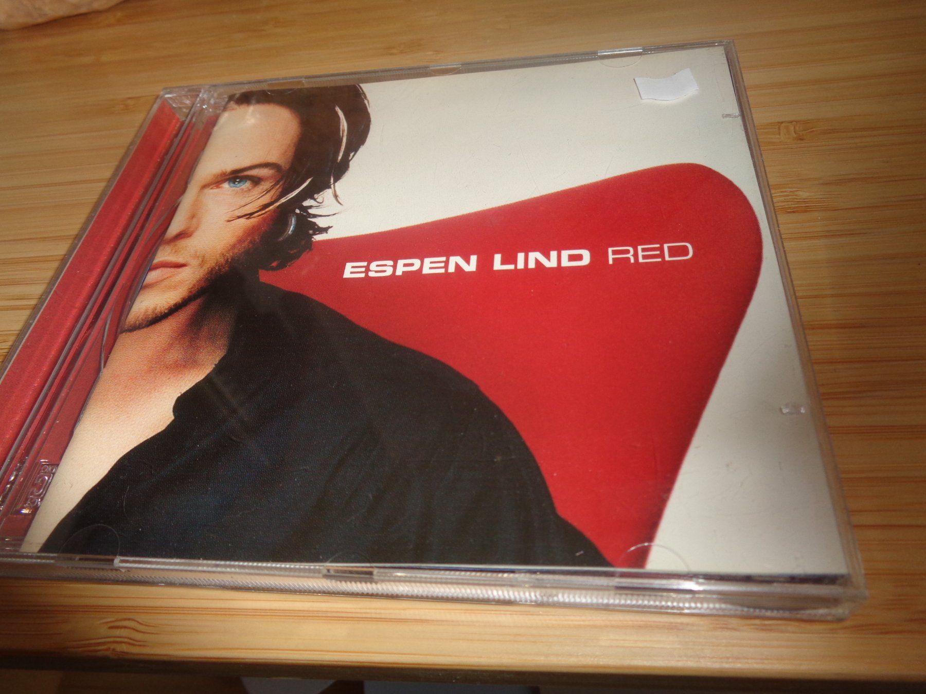 CD: Espen Lind - Red CD – Usato da Olten venduto da Disc-Ausverkauf