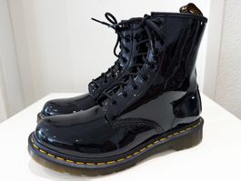 Dr. Martens 1460 W Lackleder Schwarz Gr. 42 (UK 8) – Neu
