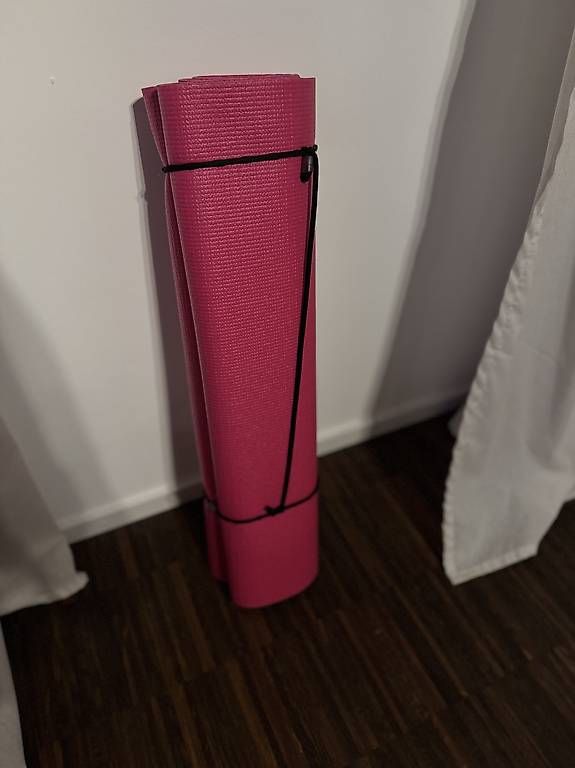 Tappeti: Yoga Teppich  – Usato da Luzern venduto da VStore 2