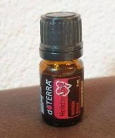 doTERRA Holiday Love (Weihnachtsmischung); ätherische Öle