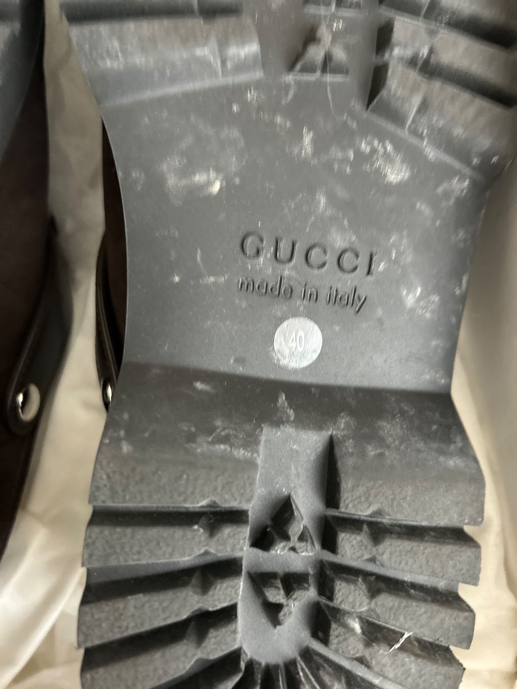 Gucci Scarpe da donna: Gucci sabot en daim – Usato da Chez-le-Bart venduto da kouni12 5