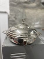 Légumier avec couvercle pour garder le repas au chaud