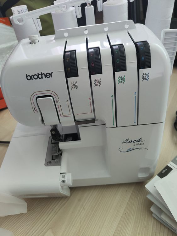 Brother Blindstichfuß X76590-002 - Overlock Fuß Für Nähmaschinen