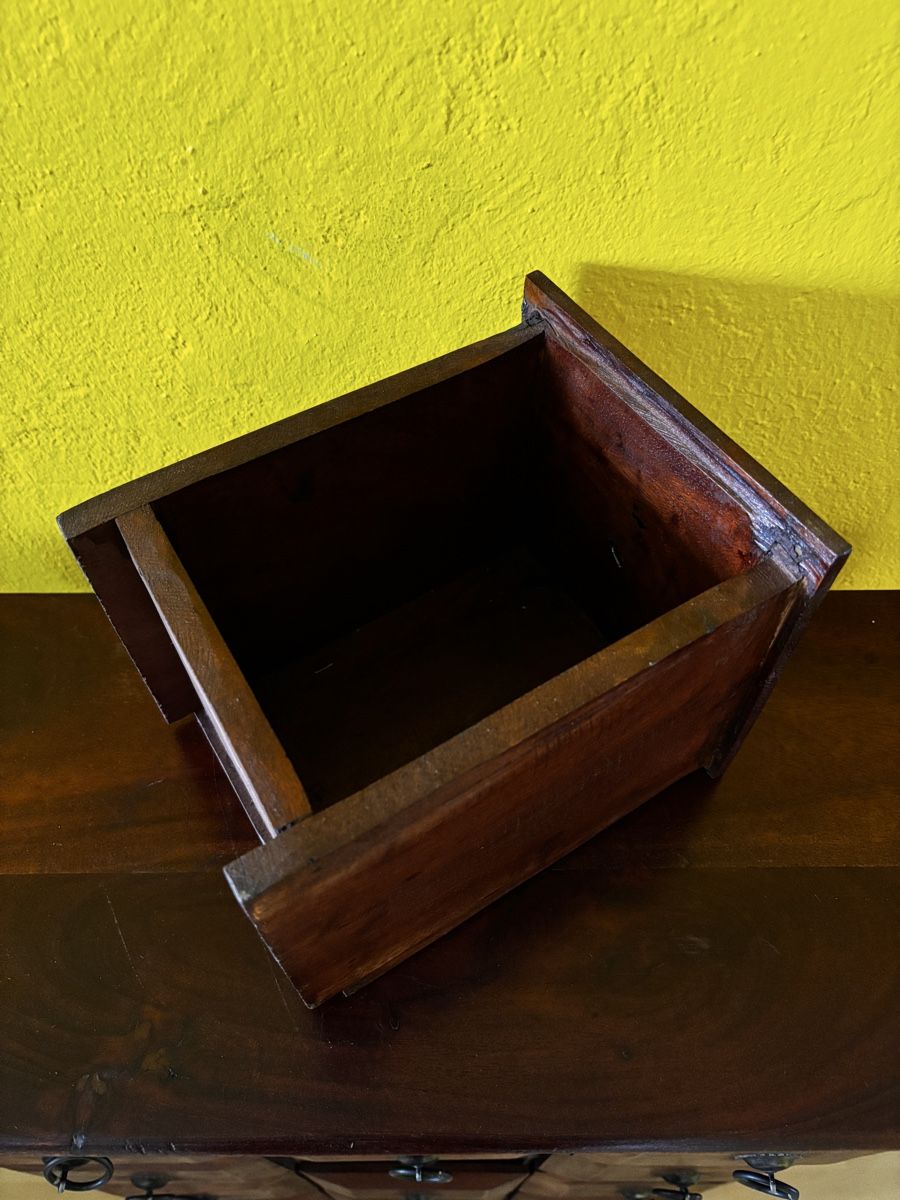 Armadi: massiver apothekerschrank – Usato da Thun venduto da Gogan 3