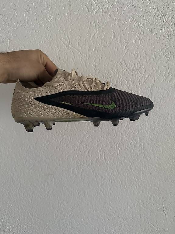 Nike Scarpe da uomo: Nike Phantom 6 Low Elite Black Mamba grösse 45 – Usato da Egnach venduto da lau_gmx8