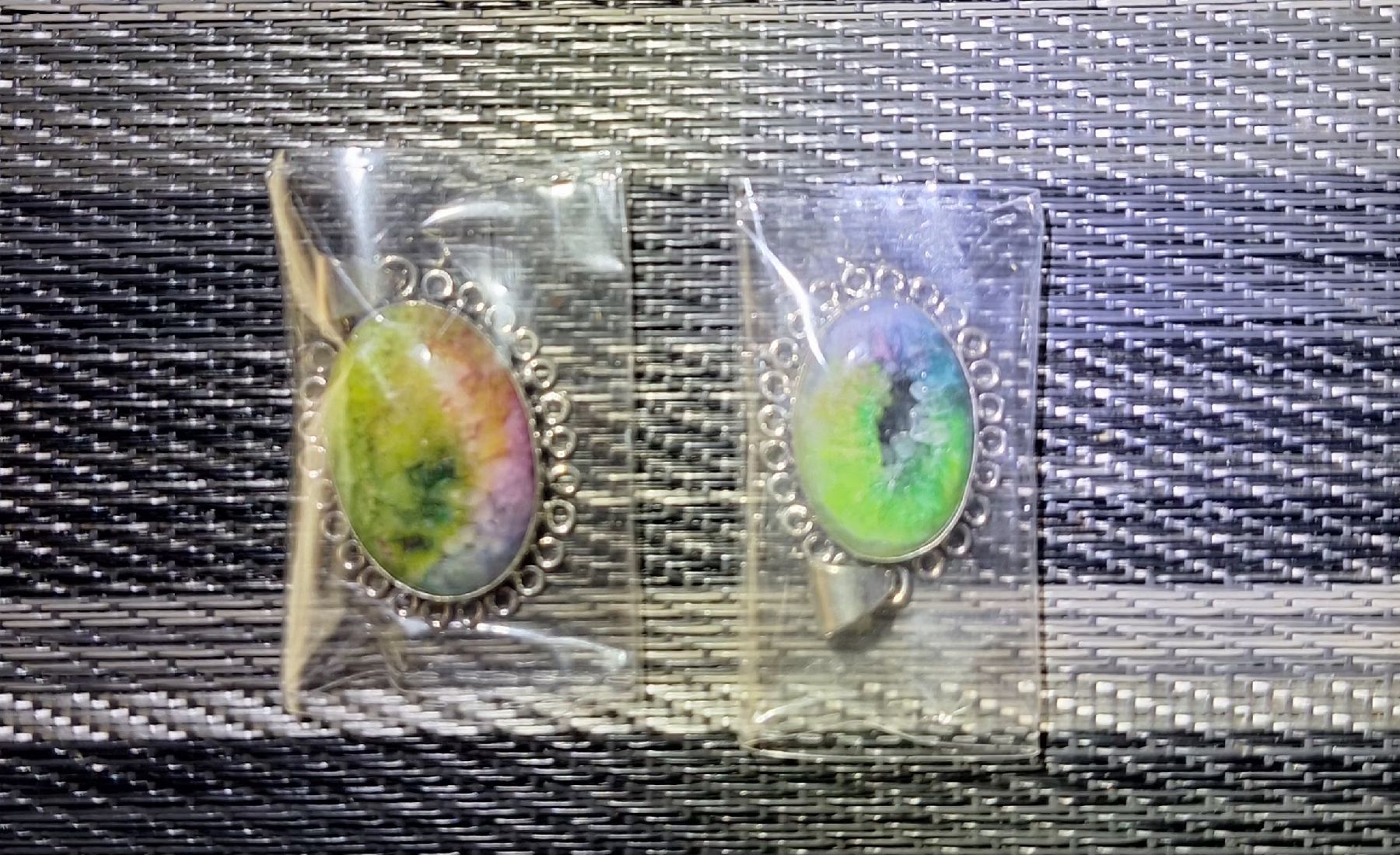 Anhänger: a vendre pendentif  – Neu und originalverpackt aus Estavayer-le-Lac von dor_q6y8