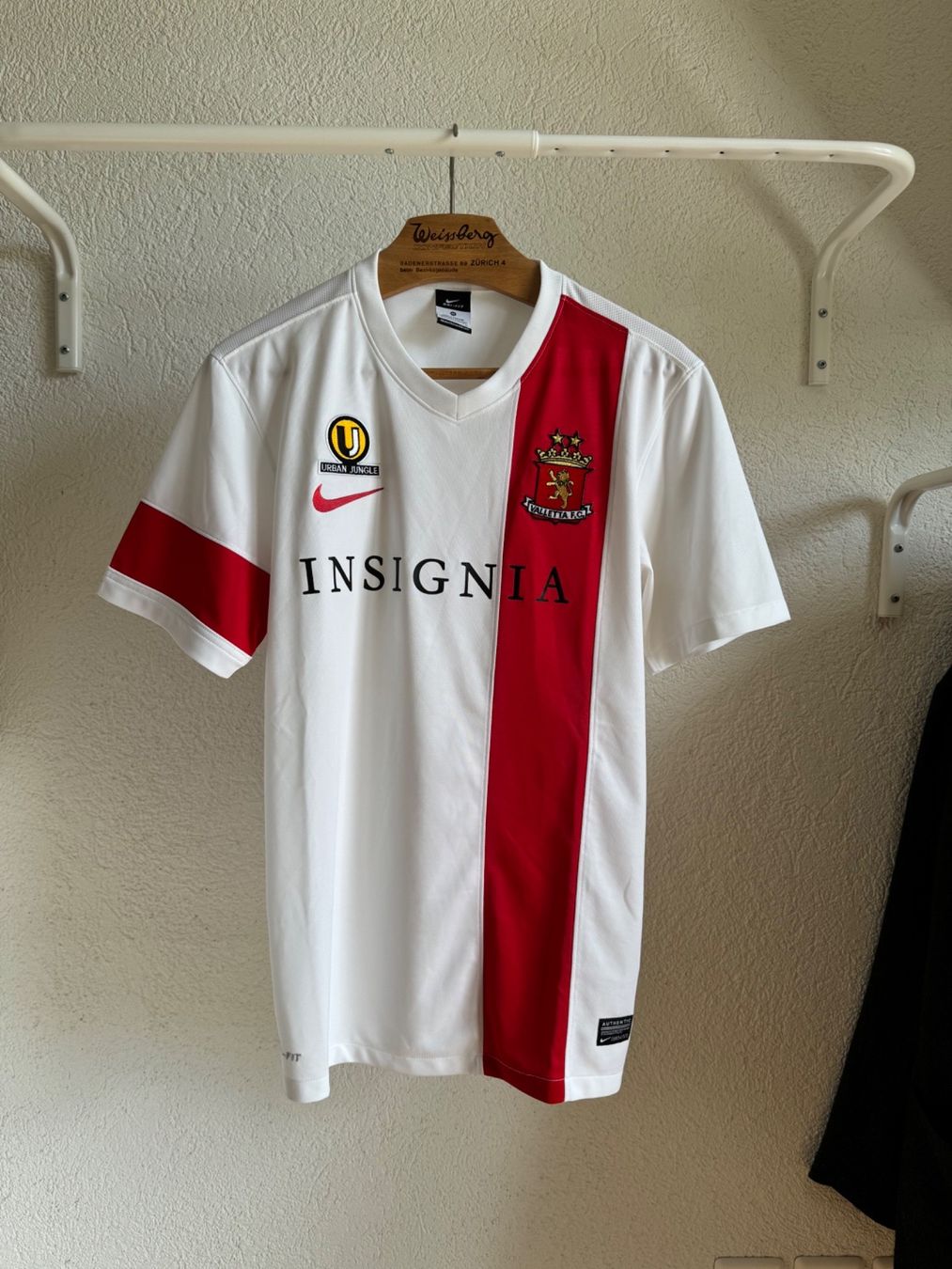 Nike Canottiere & Pantaloni: Valletta FC Trikot – Usato da Zürich venduto da GC96