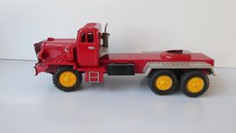 Blechauto Lastwagen Truck Zugfahrzeug Spielzeugauto