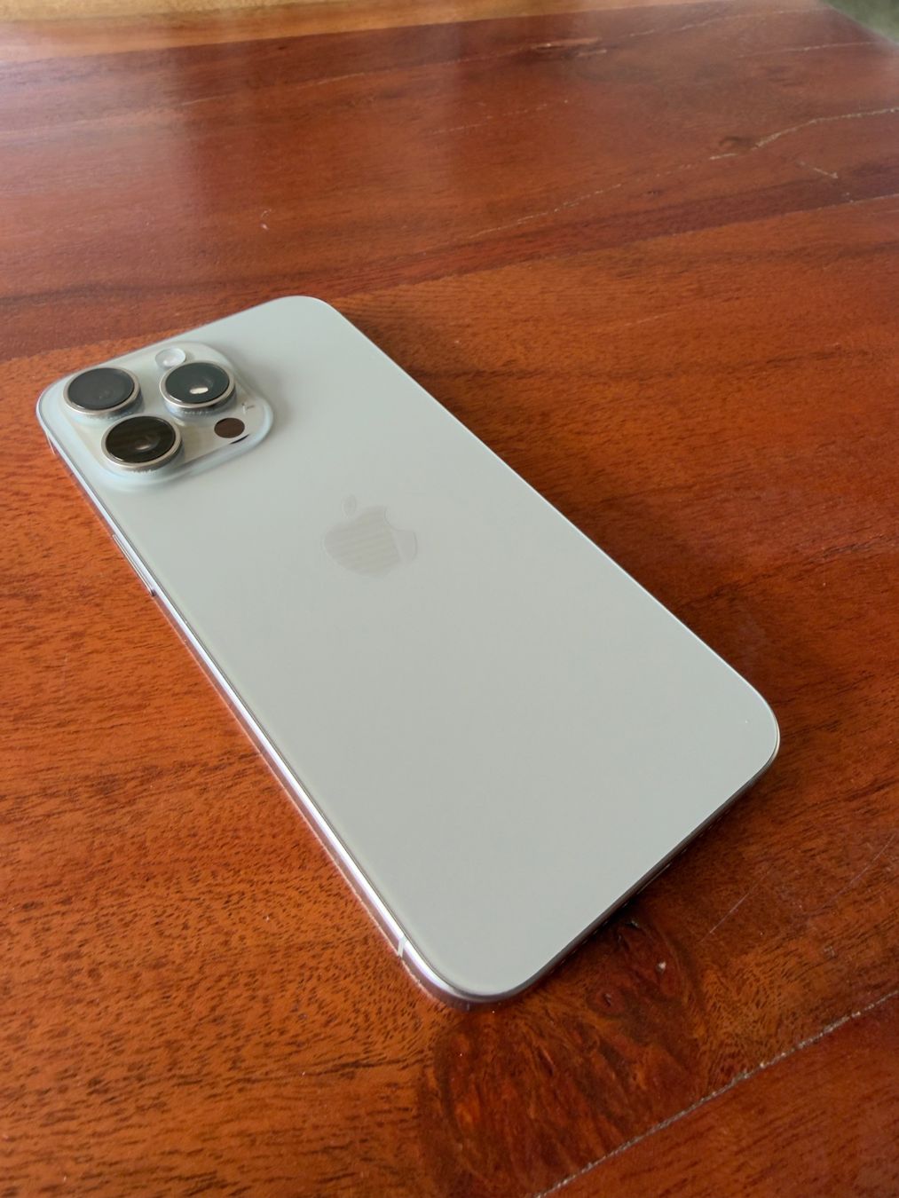 Apple Telefoni cellulari / Smartphones: Apple iPhone 15 Pro Max, Titan, 256GB – Usato da Menznau venduto da jen_c6v9 4
