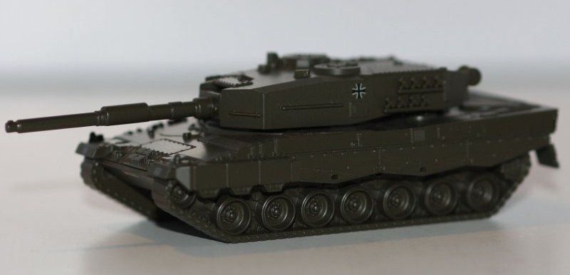 Trix Modellini di ferrovie: Trix 24211-1 Schwerlastwagen + Leopard 2 – Nuovo e nell'imballaggio originale da Rotkreuz venduto da MOBAHN-1zu87 3