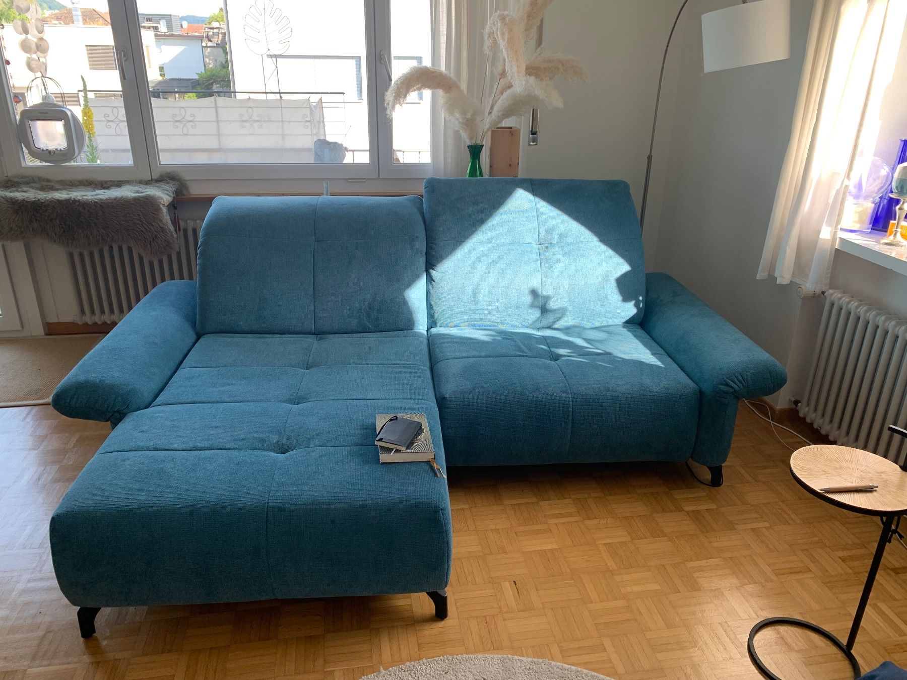 Divani: Sofa mit elektronischem Auszug – Usato da Suhr venduto da Sansiveria_86