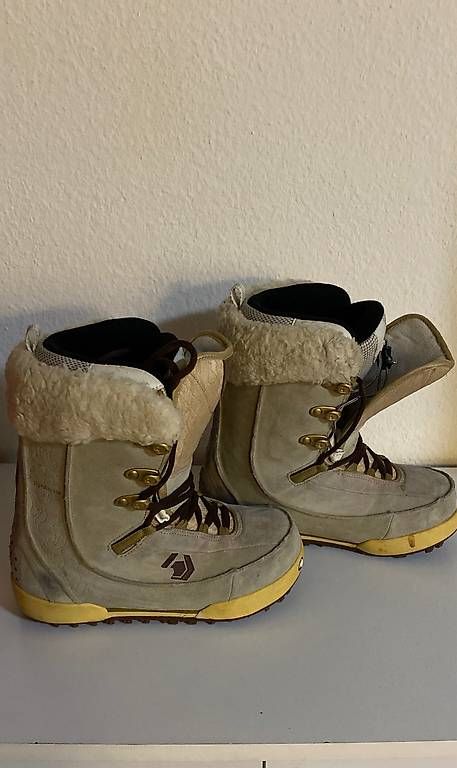 Scarpe da uomo: Topaz Snowboardboots – Usato da Basel venduto da yil_2yz6 2