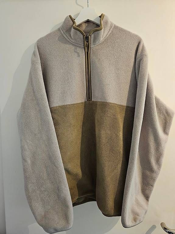 Maglioni & Felpe: Uniqlo Fleecepullover M – Usato da Basel venduto da nav_h662