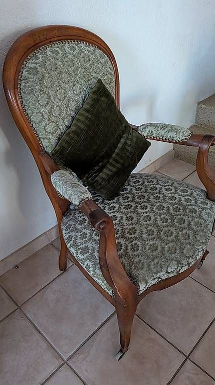 Fauteuils: Fauteuil style Voltaire – D'occasion à Estavayer-le-Lac par isa_s76j 2