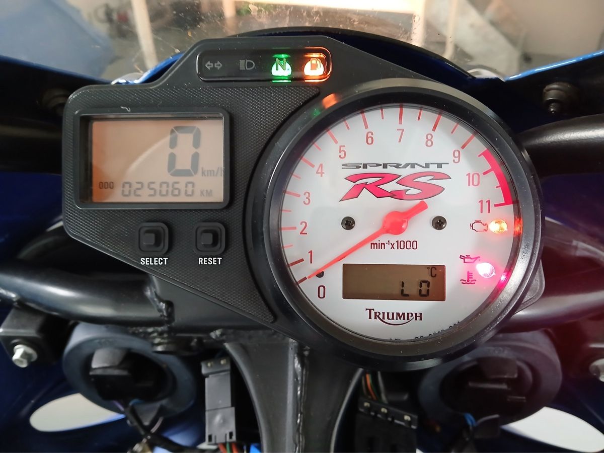 Triumph Strada: Triumph Sprint RS  955 i – Usato da Safnern venduto da Peter071 8
