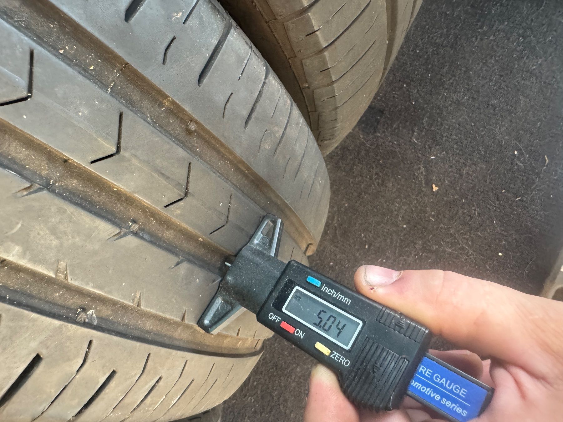 Continental Pneus & Kompletträder: 195/60R15 – Gebraucht aus Widen von Dinero02 2