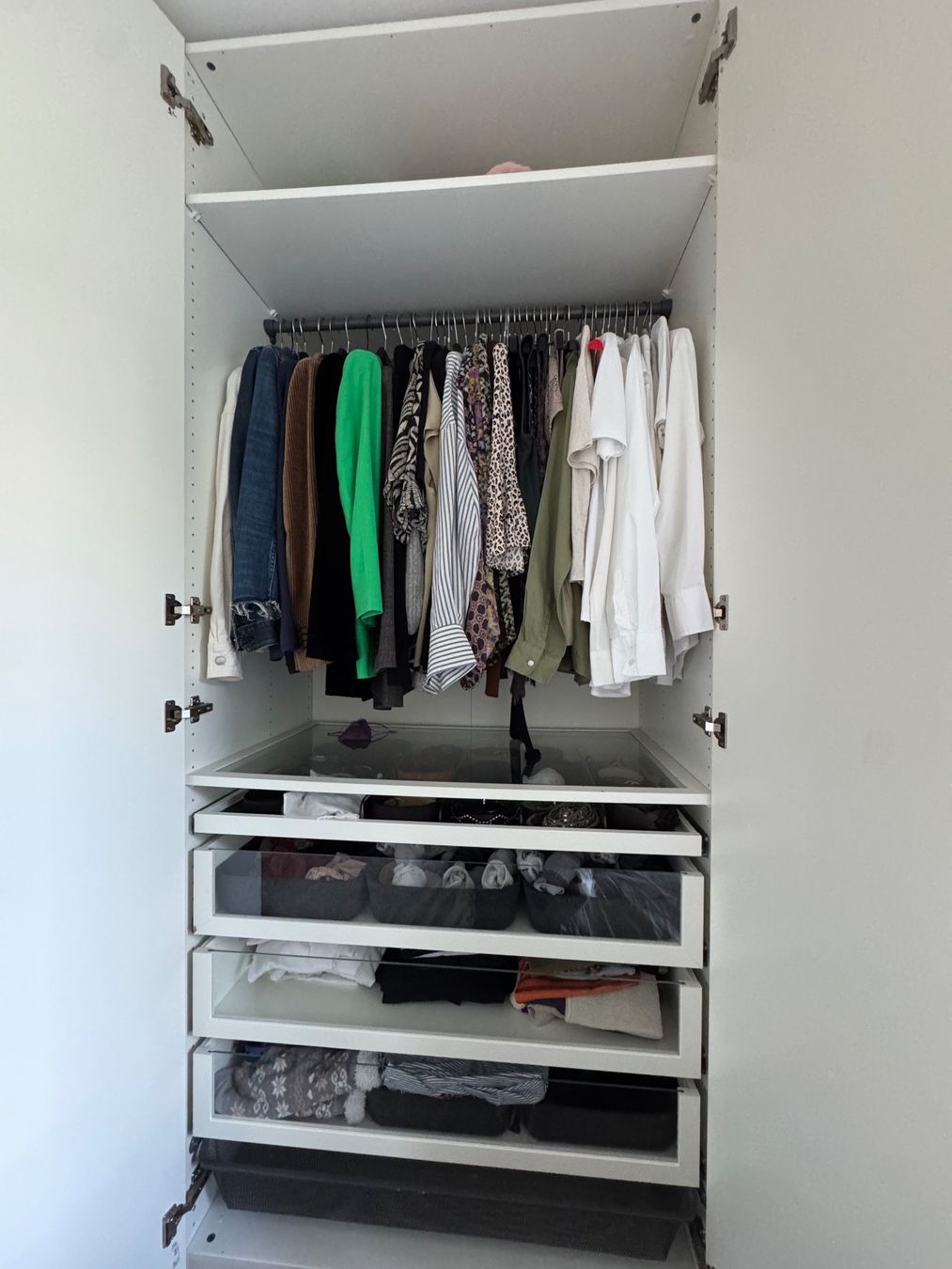 Ikea Armoires: IKEA PAX Kleiderschrank – D'occasion à Zürich par Saskia125