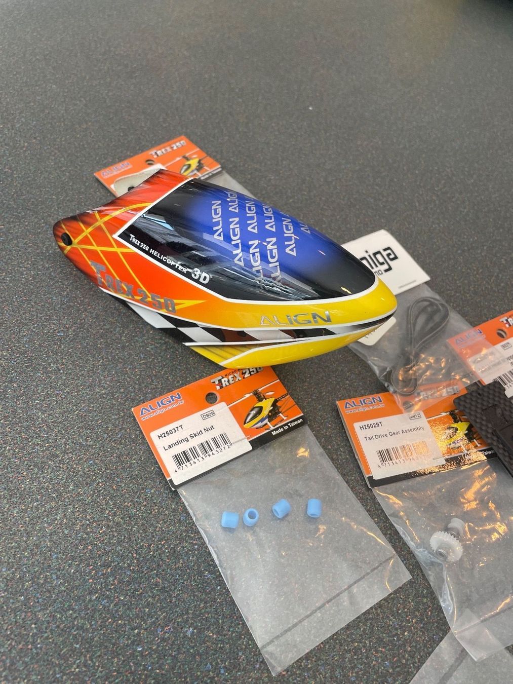 Kit di modellismo & Modellini statici: Align T-Rex 250 parts set #2 – Usato da Chiasso venduto da Carrara-Modellismo 2
