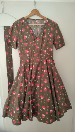 Vintage Kleider mit lang Gürtel