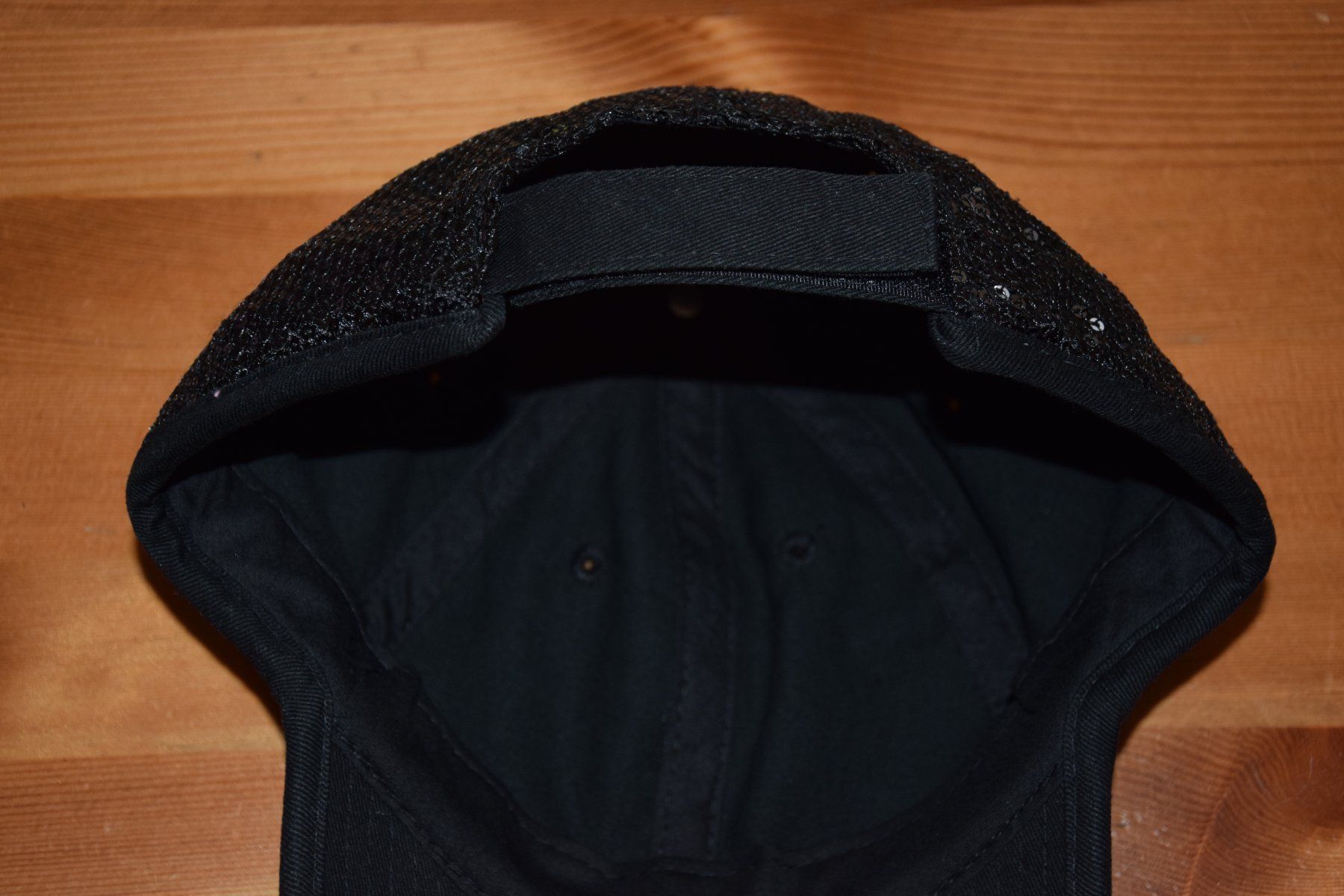 Hüte, Mützen & Caps: Frauen Baseball Cap mit pailletten - Einheitsgrösse – Gebraucht aus Mezzovico von finsteraar 2