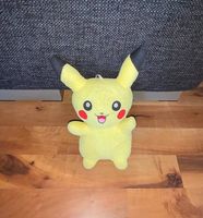 Pikachu Plüschtier