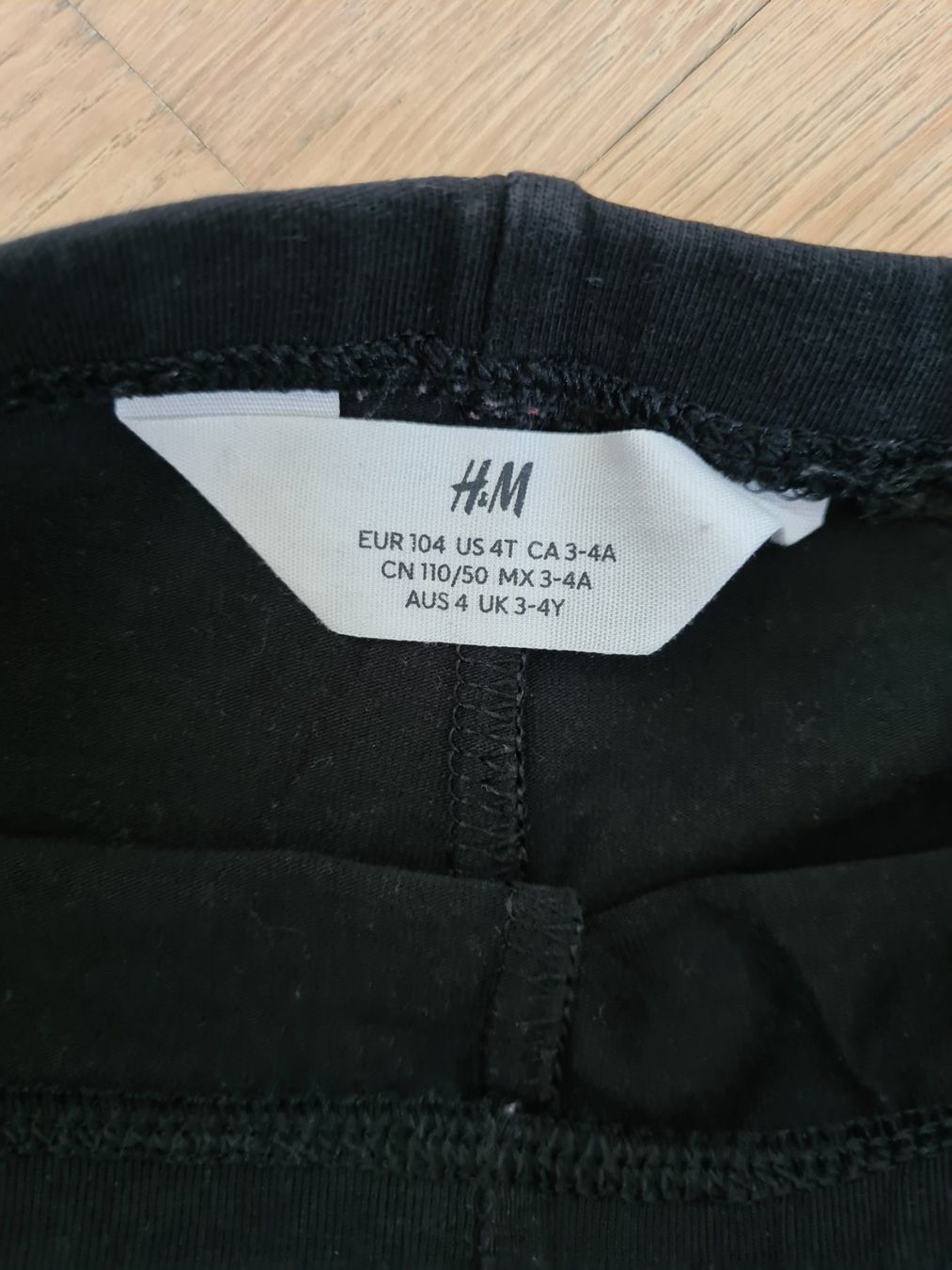 H&M Strümpfe & Strumpfhosen: Legging court 2/3, taille 104 – Gebraucht aus Carouge GE von Gasco 1