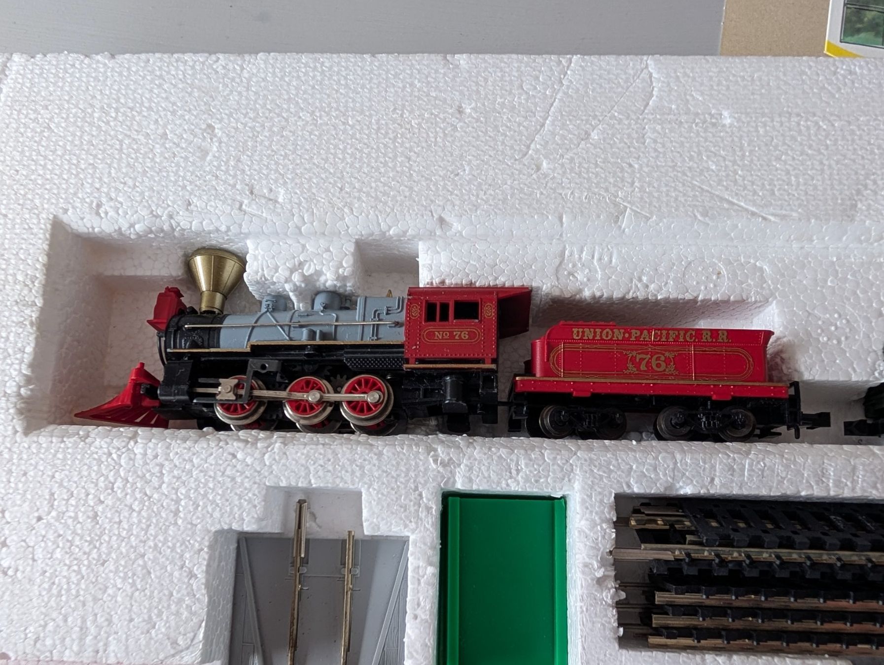 Trix Modelleisenbahnen: Minitrix Western Bahn – Gebraucht aus Meierskappel von Bright2 2