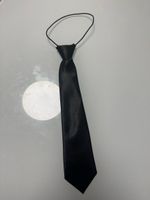 Elegante schwarze Krawatte, geeignet für Kinder oder Damen