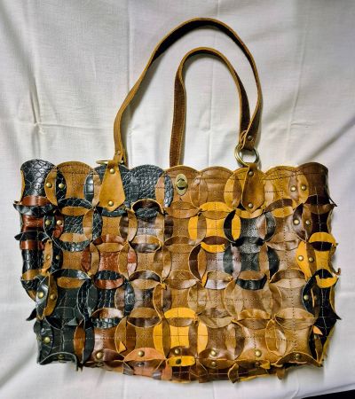 NEU: Avril Leather Shopper aus Echtleder – Handarbeit!