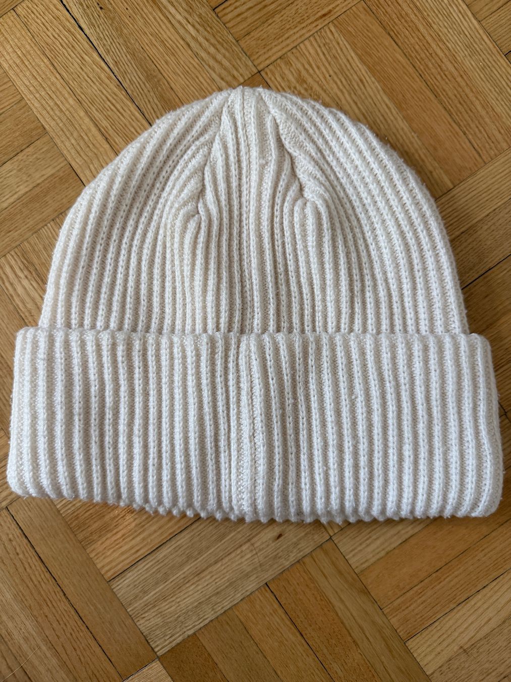 H&M Copricapi, berretti & cappellini: white hat – Usato da Zürich venduto da tre_t57m 1