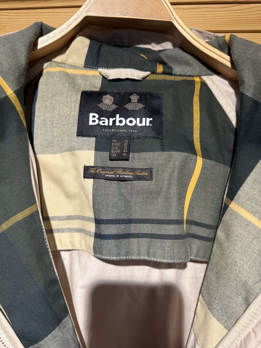 Barbour Jacken: Barbour Damen Regenjacke Gr. L, beige – Neu (gemäss Beschreibung) aus Au ZH von Pulaila2020 2