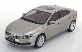 Volvo S60 II Phase II 2013-2018 Seashell met. 1:18 von Paudi