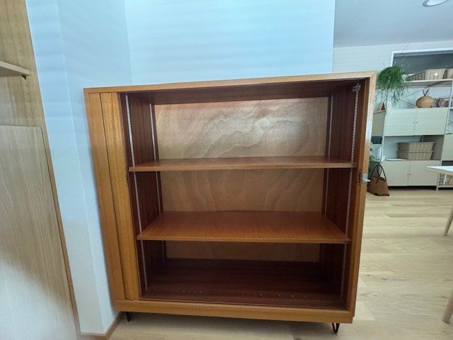 Armadi: Rolladenschrank, Lateralschrank, Sideboard – Usato da Chur venduto da Khurerin73 2
