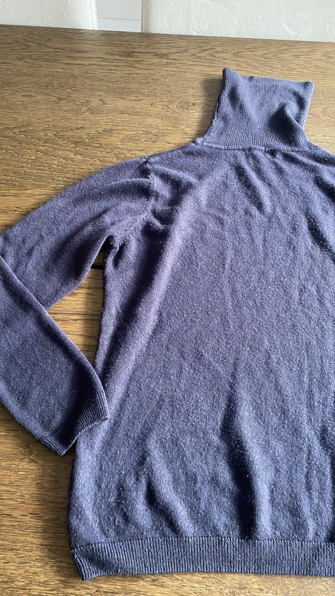 Pulls & Sweat-shirts: Rollkragenpullover Cashmere-Feeling dunkelblau Grösse M – D'occasion à Hochwald par _biene_ 1
