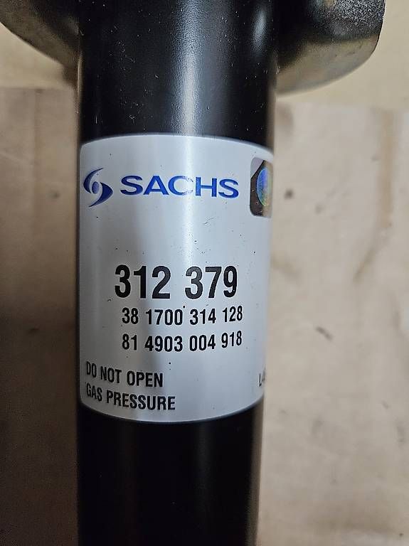 Alfa Romeo Tutti pezzi di ricambio auto: Sachs Stossdämpfer VA Alfa 159 – Nuovo (secondo la descrizione) da Rotkreuz venduto da salvifin 1