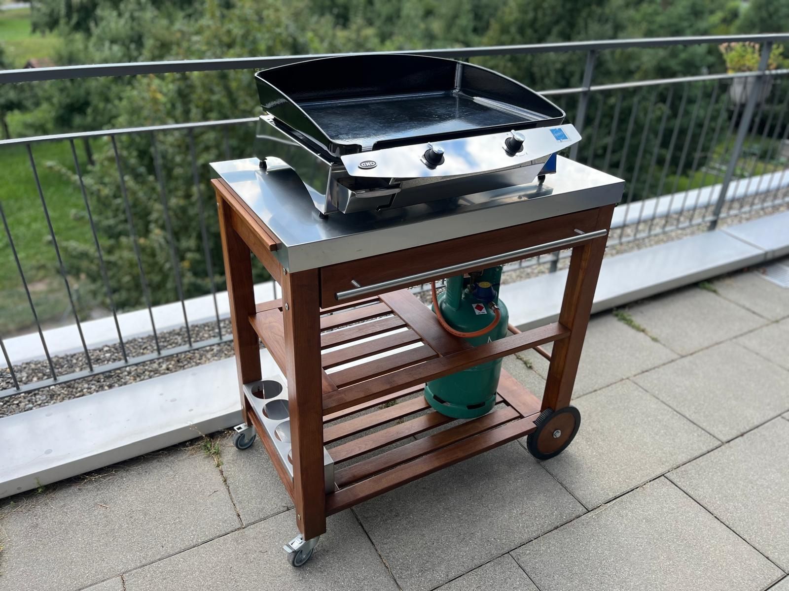 Griglie: Eno Plancha 60 Grill inkl. Gestell – Usato da St. Gallen venduto da SienaJoana 1