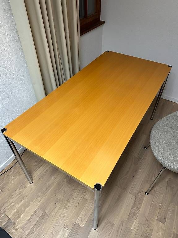 USM Schreibtische: Bureau USM Haller en plaqué hêtre naturel // Ref. AY0359 – Gebraucht aus Ravoire von ARKY_s 2
