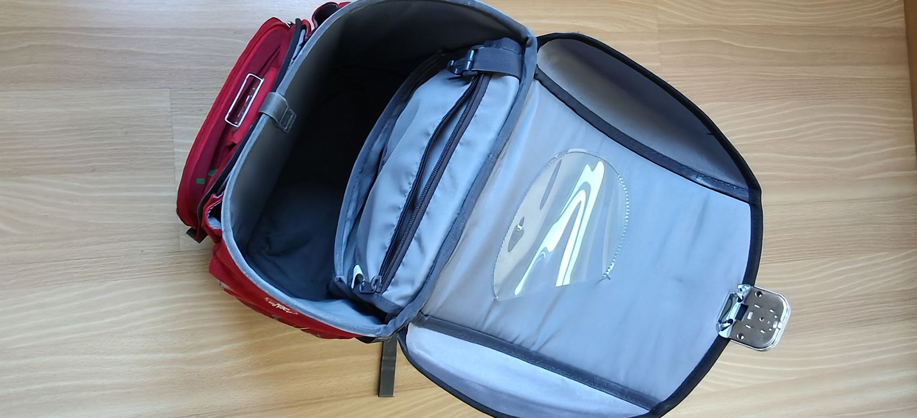 Ergobag Borse & Zaini: Ergobag step by steb – Usato da chur venduto da monita07 3