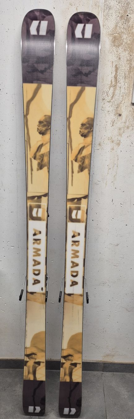 Armada Skis: Armada ARV freestyle ski – Gebraucht aus Châtel-St-Denis von gui_y95w 1