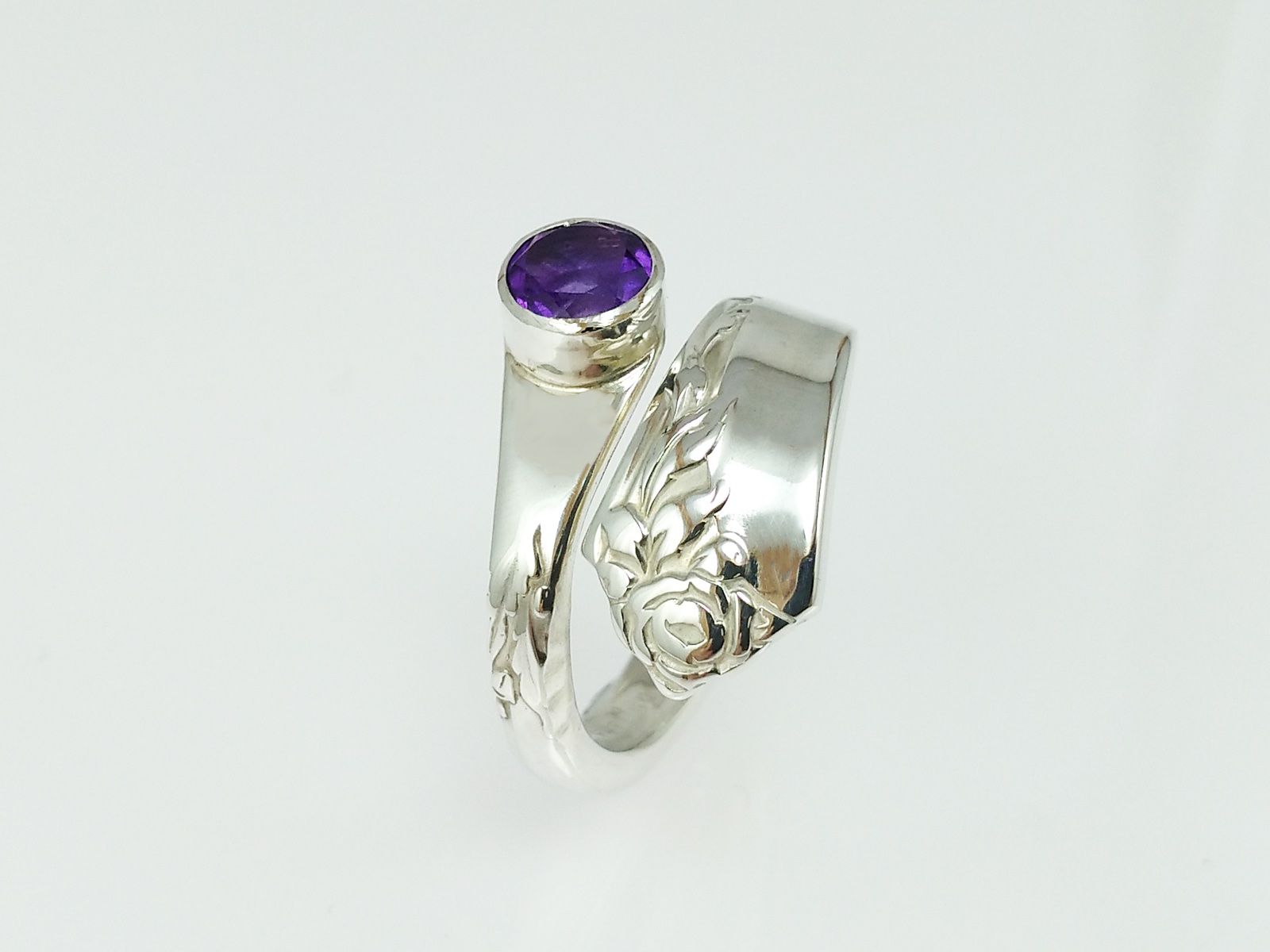 Anelli: Offener Jugendstil Silberring mit Amethyst – Nuovo e nell'imballaggio originale da Meilen venduto da Byrd-bijoux