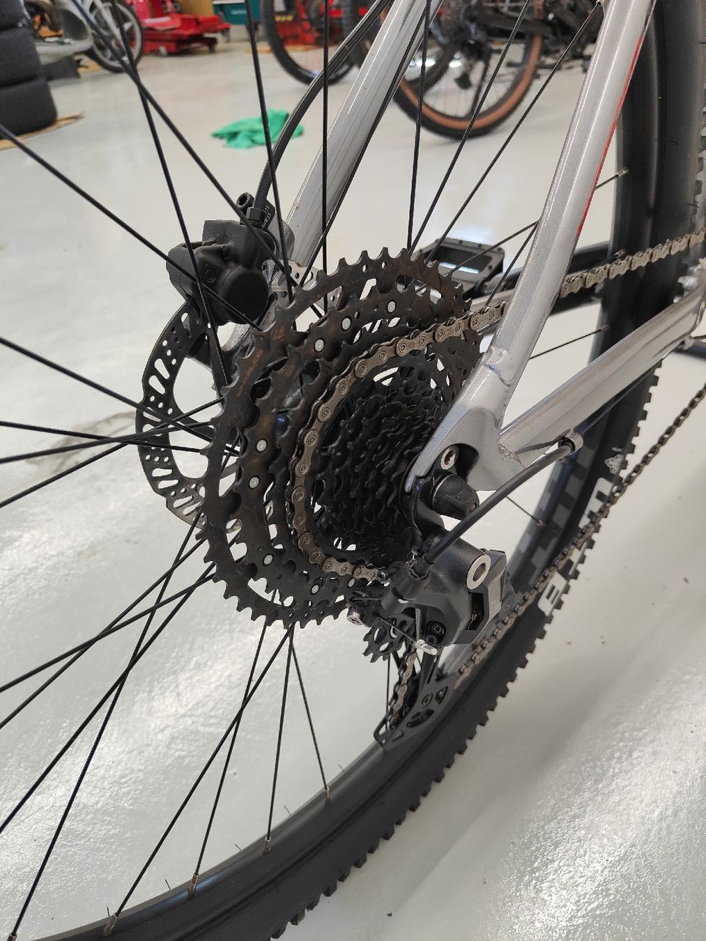 Jamis Velos: MTB Jamis mit Scheibenbremsen und Federgabel – Gebraucht aus Ennetbühl von Hmorgen1 5